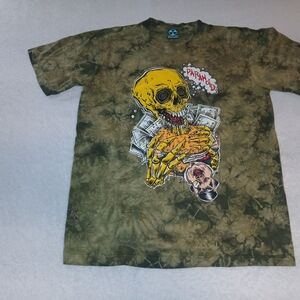 Paran Graphic Tee - Olive and Yellow Skull Design